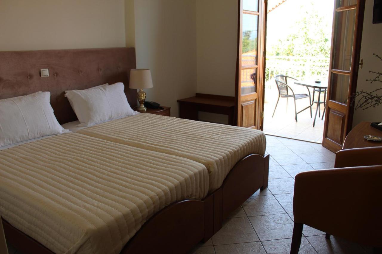 Sofotel Koróni Buitenkant foto