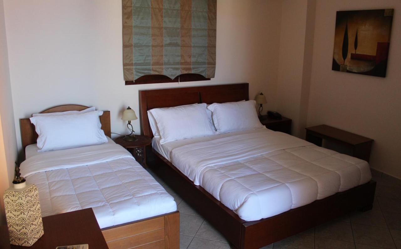 Sofotel Koróni Buitenkant foto