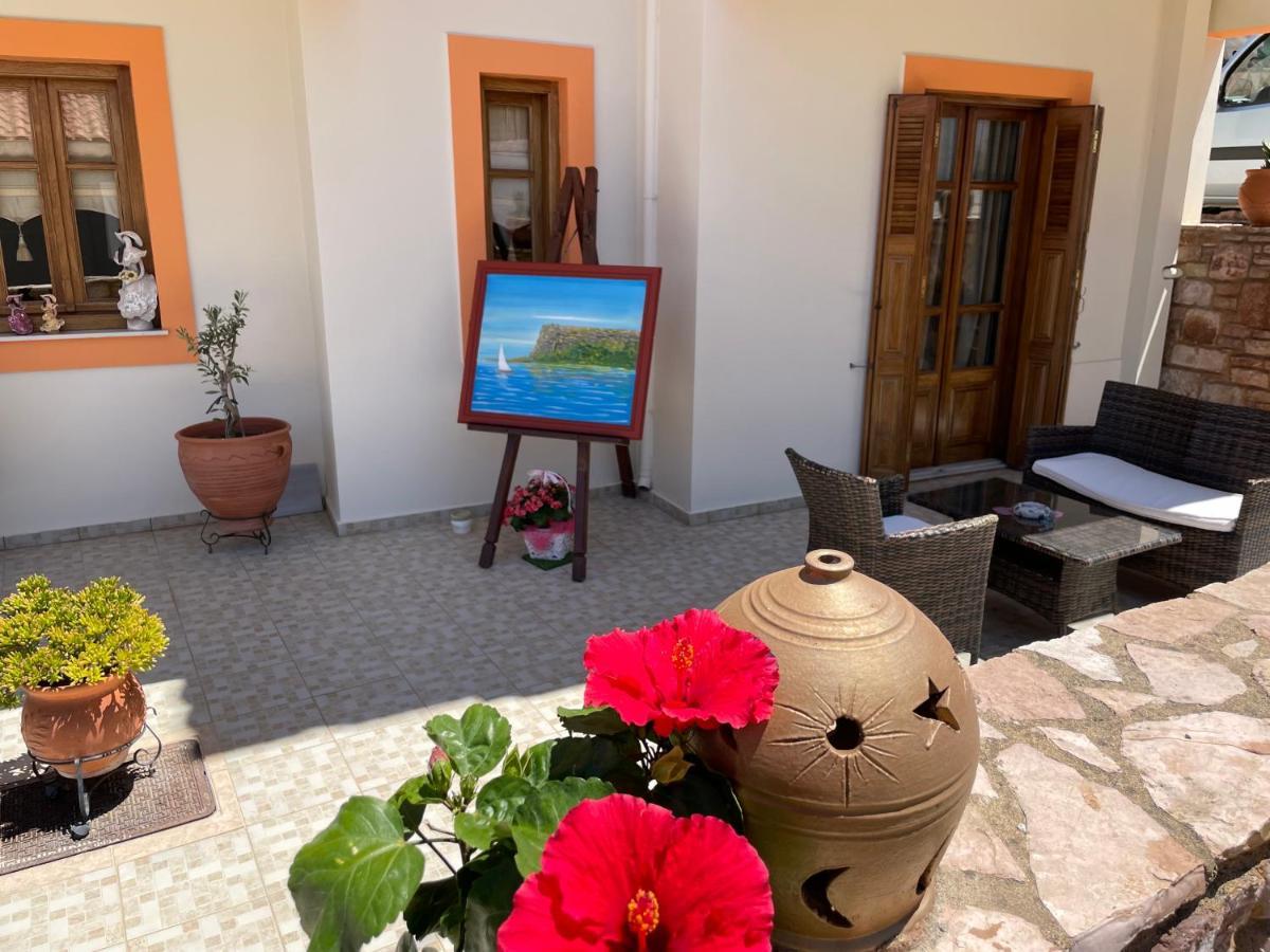 Sofotel Koróni Buitenkant foto